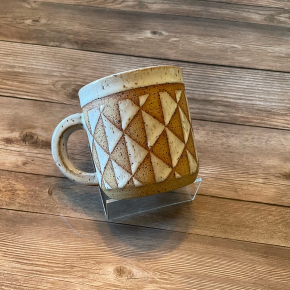 BKB Ceramics ~ Hand Thrown Geometric Mug - Picture 3 of 9